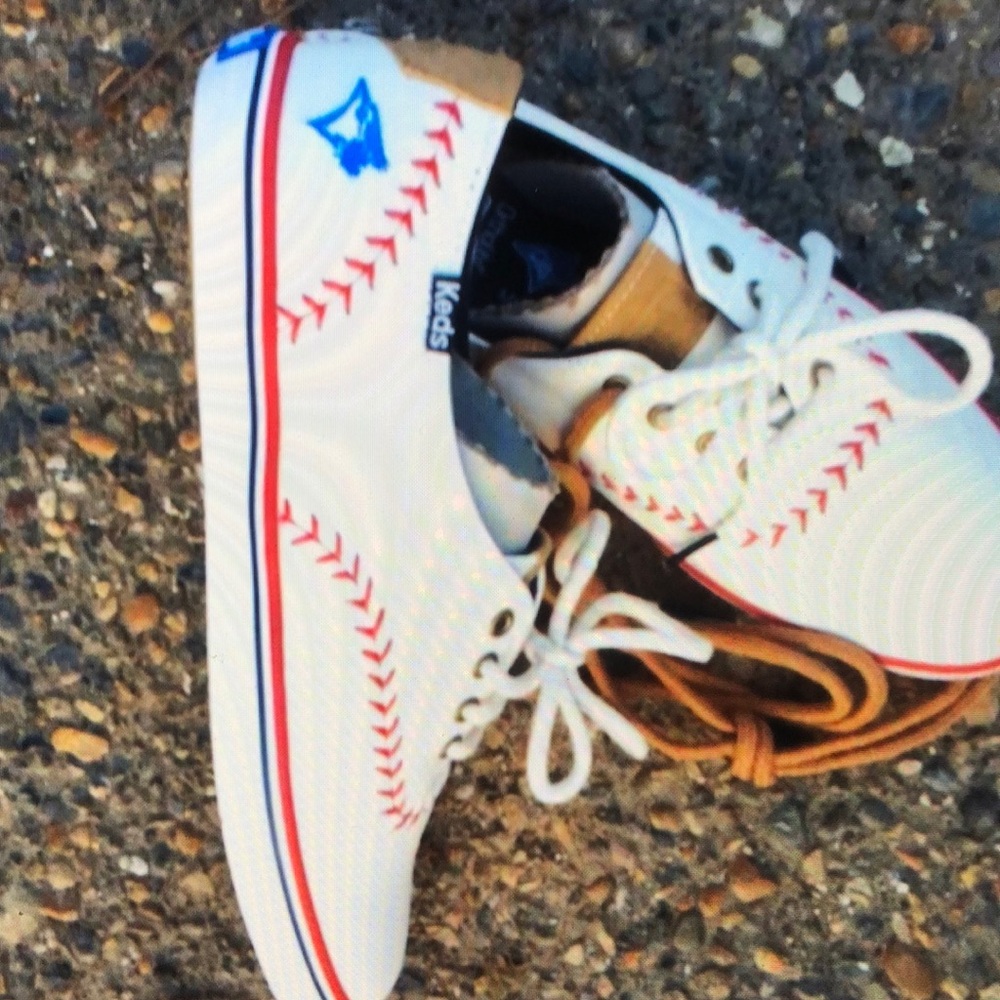 NWOT adorable Toronto blue jays keds champion mlb pennant shoes